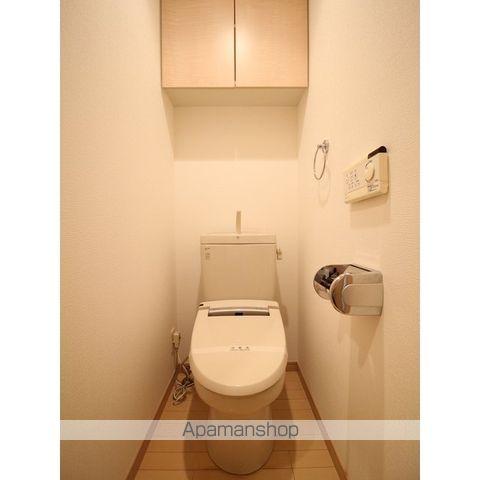 ＪＲ京葉線 八丁堀駅 徒歩5分 11階建 築22年のトイレ写真