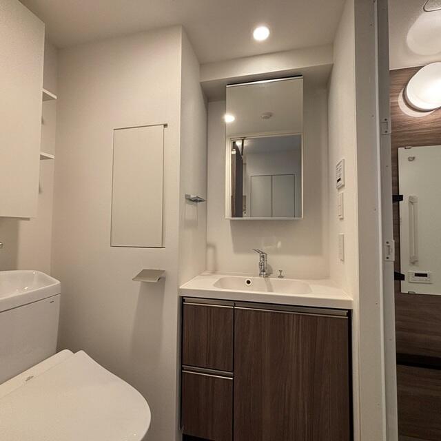 洗面設備　※写真は同タイプ住戸です。