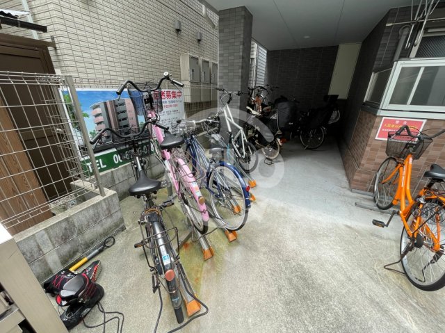 その他共有部分　メゾンキコー田辺　駐輪場