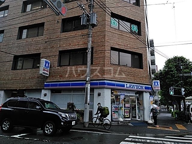 【横浜市中区麦田町のマンションのコンビニ】