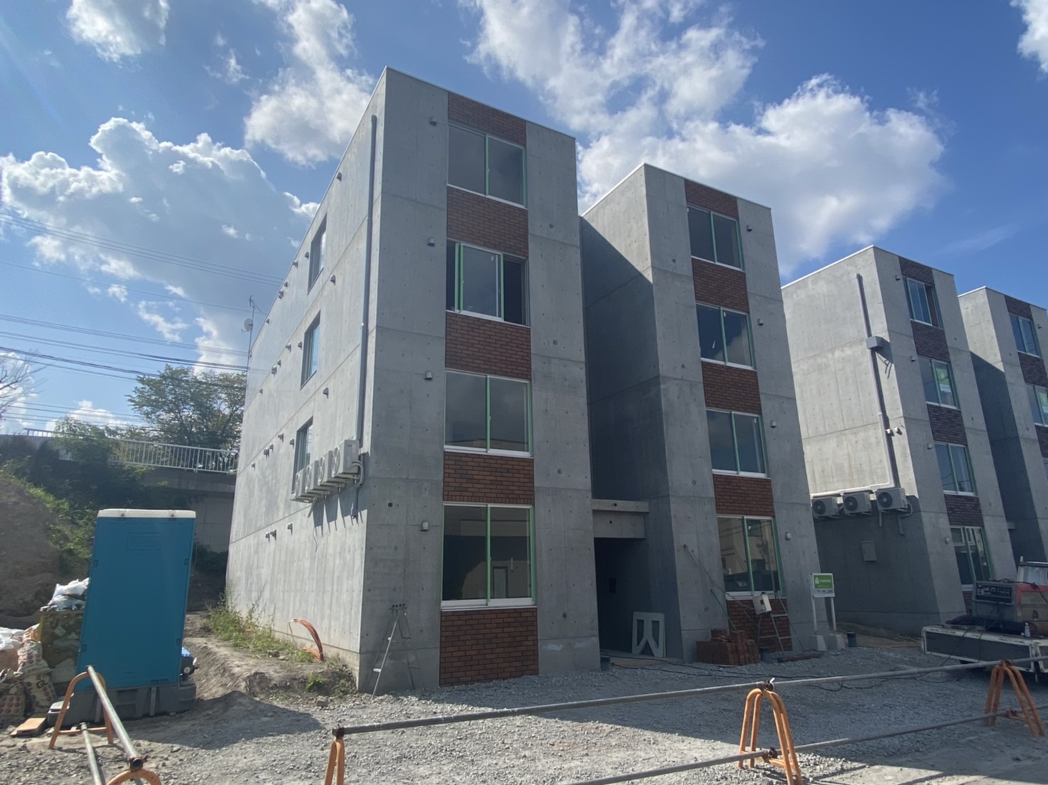 建物外観　☆物件名【シュエット・ブランシュ】とお伝えください！