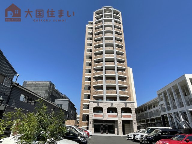 大阪市浪速区久保吉のマンションの建物外観