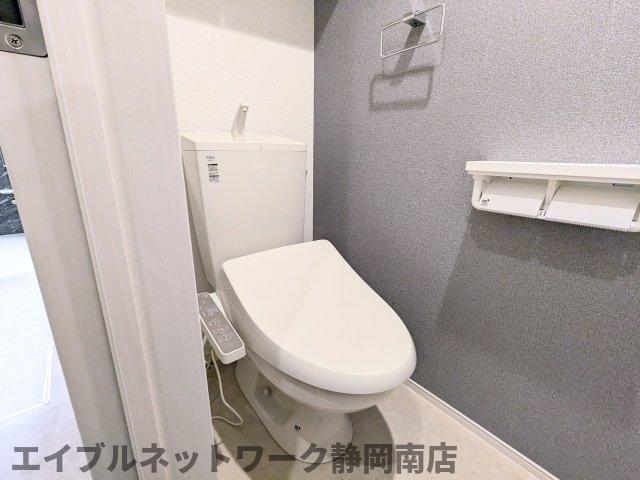 トイレ　ゆったりとした空間のトイレです