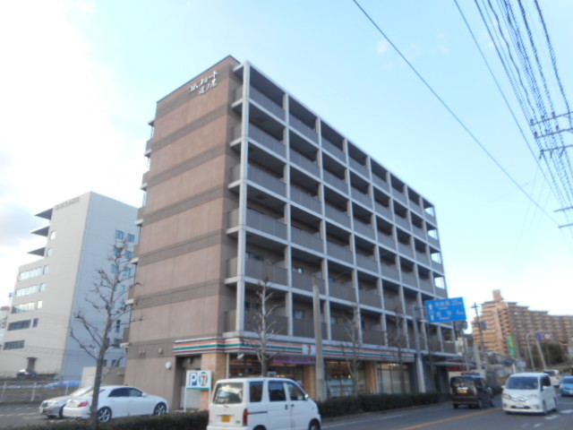 長崎市葉山のマンションの建物外観