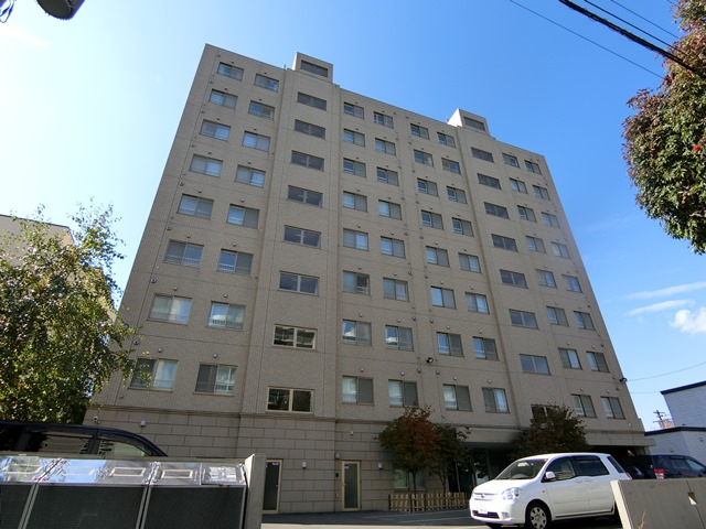 ウッドワーク新札幌の建物外観