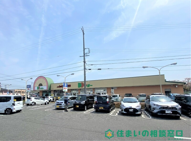 【岡崎市稲熊町のアパートのスーパー】