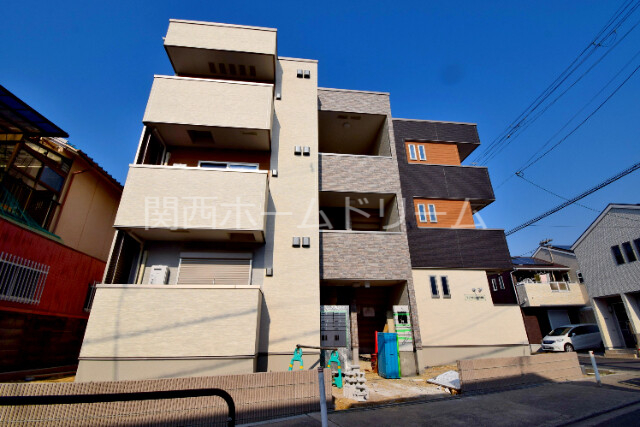 守口市大日町のアパートの建物外観