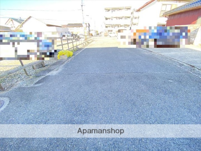 その他　前面道路（その他）まで0m