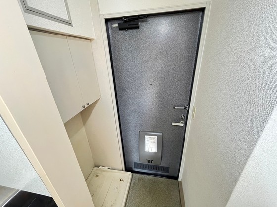 玄関　※別部屋の写真です