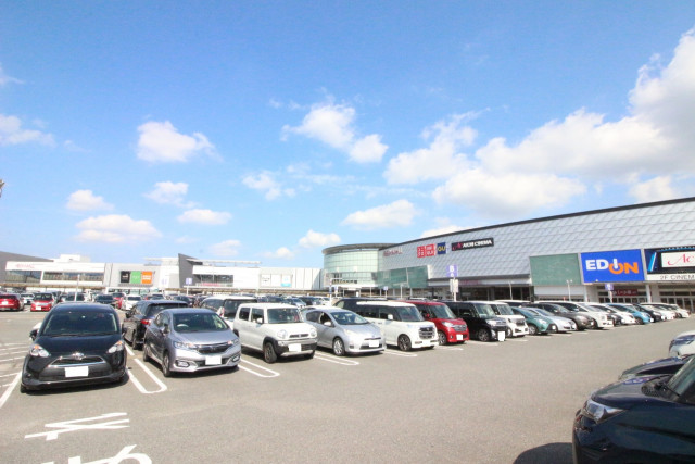 ショッピングセンター　イオンモール福岡（ショッピングセンター）まで1900m