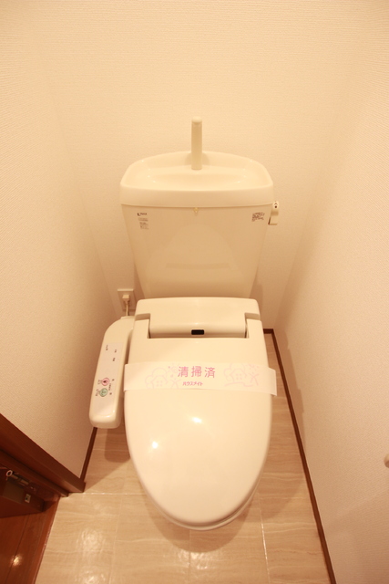 トイレ　★落ち着ける独立したトイレスペース★