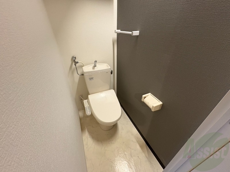 トイレ　ウォシュレット機能がついたトイレ。安心して使用できますね。