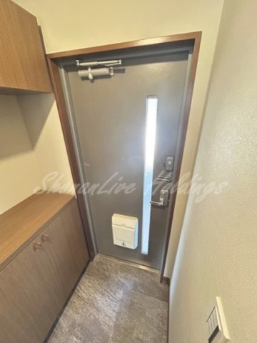 玄関　清潔感のある玄関です♪※同施工別部屋