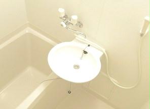 洗面設備　備品や設備仕様は号室等により異なります現地をご確認下さい。