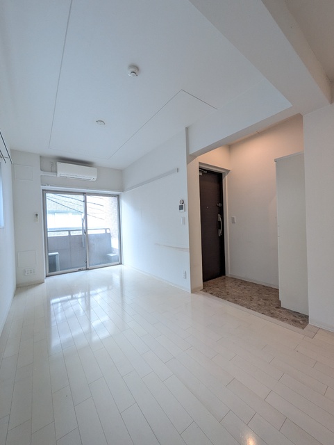 居室・リビング　※クリーニング前の参考画像です。