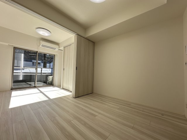 居室・リビング　※同施工会社別室参考写真