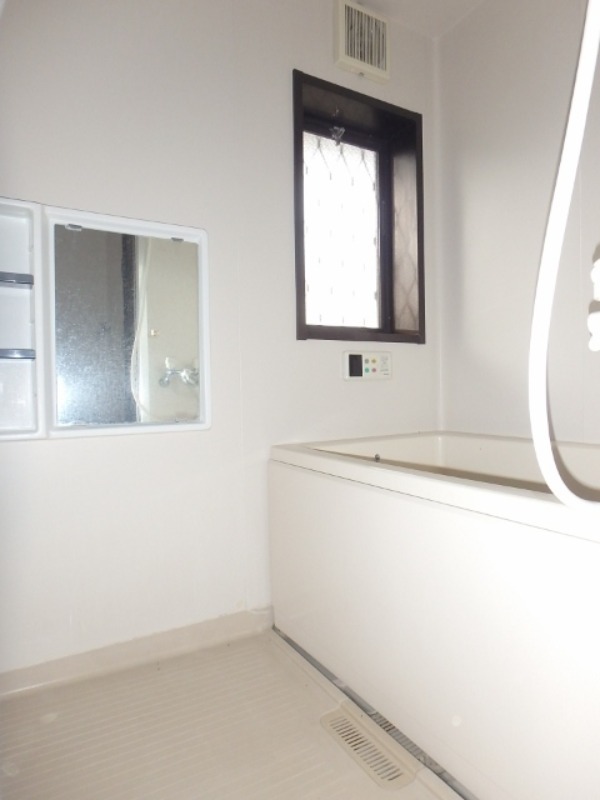 バス・シャワールーム　図面と現状に相違がある場合には現状を優先