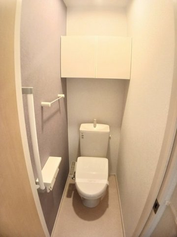 トイレ　清潔感のあるトイレです