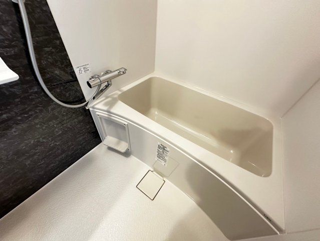 バス・シャワールーム　詳細は、RISUMO江坂本店までお問合せください♪