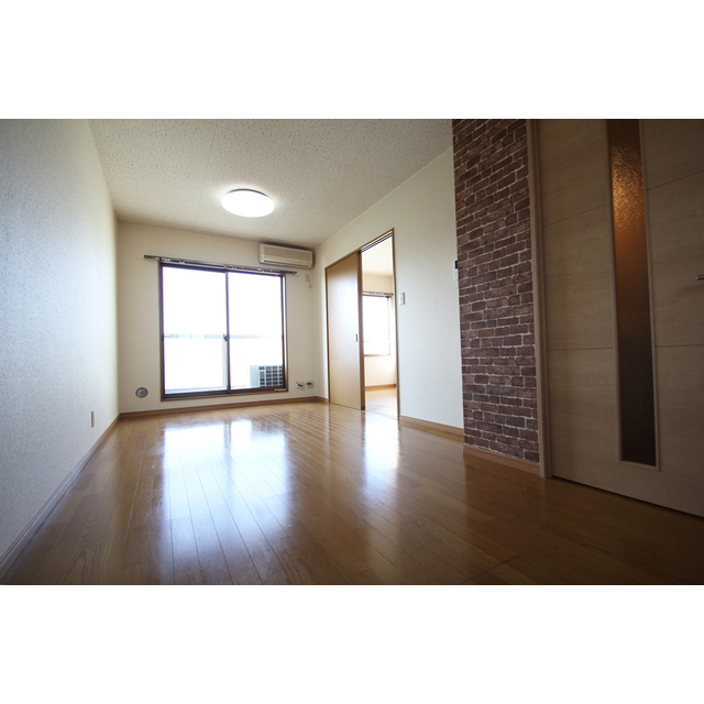 居室・リビング　内装写真は全て３０７号室です。