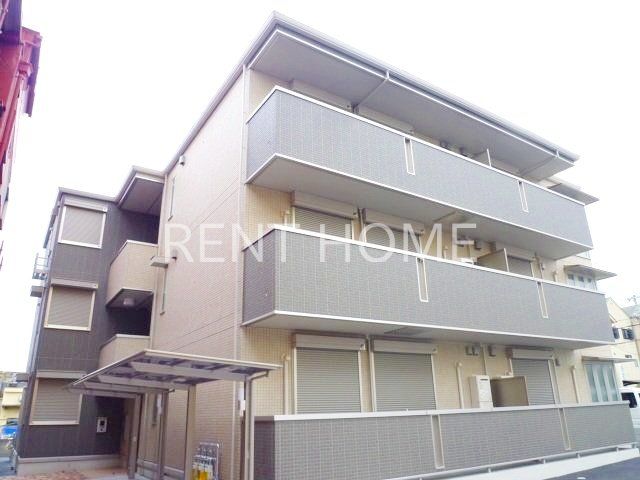 建物外観　2016年築3階建マンション