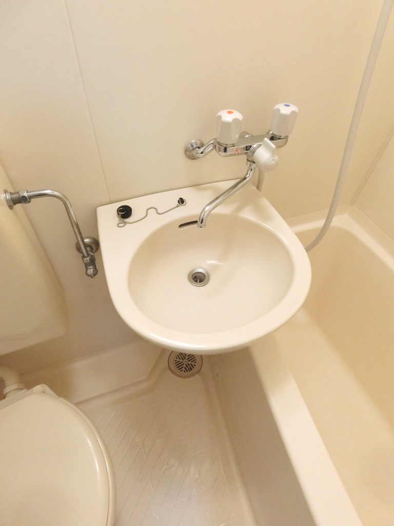 洗面設備　同物件内参考画像