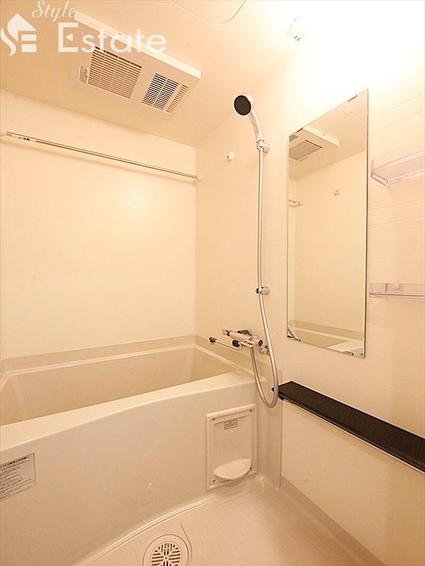 バス・シャワールーム　バスルーム