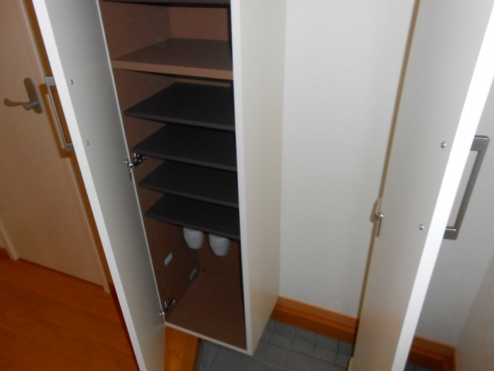 玄関　別部屋写真