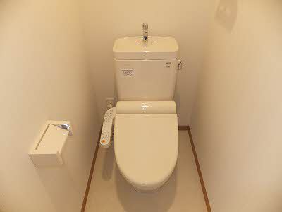 トイレ　落ち着いたトイレです