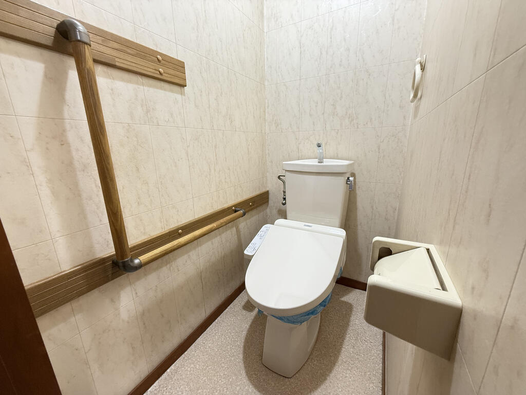 松戸市根本342 マンションのトイレ写真