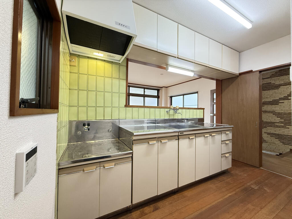 松戸市根本342 マンションのキッチン写真