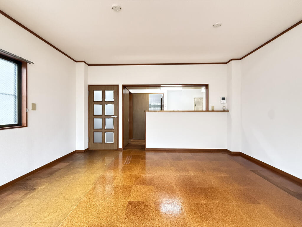 松戸市根本342 マンションの居間写真