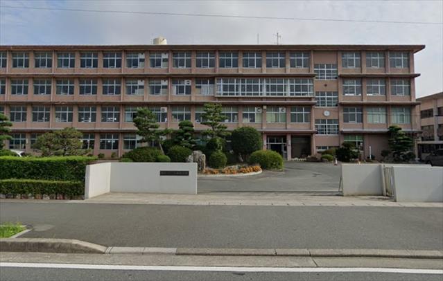 中学校　笠井中学校（中学校）まで746m