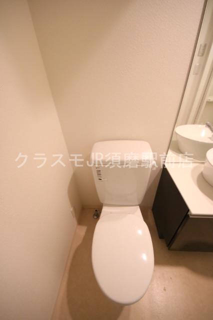 トイレ　清潔感のある爽やかなトイレ。誰もがリラックスできる空間です。