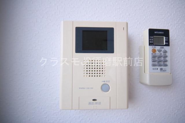 セキュリティ　オートロックも付いてるのでこれで開けてあげましょう。