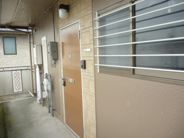玄関　玄関ドア