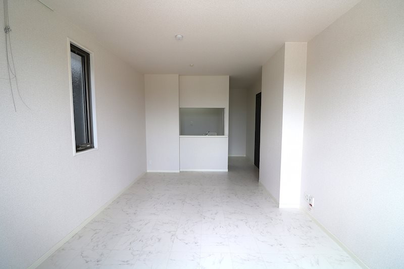 2LDK Apartment in Chuo-ku, Chiba, Chiba — photo 3 of 3