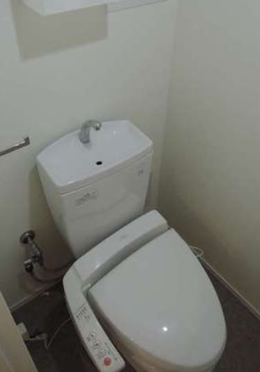 東京メトロ南北線 麻布十番駅 徒歩10分 5階建 築19年のトイレ写真