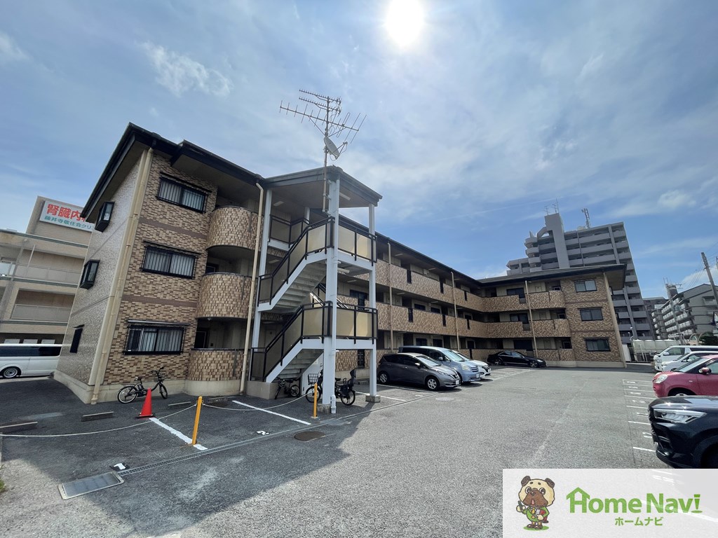 駐車場　Youtube検索、「エクセレンス」で、案内動画が見れます。