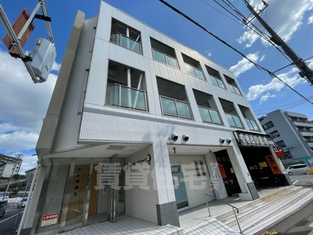 神戸市垂水区天ノ下町のマンションの建物外観