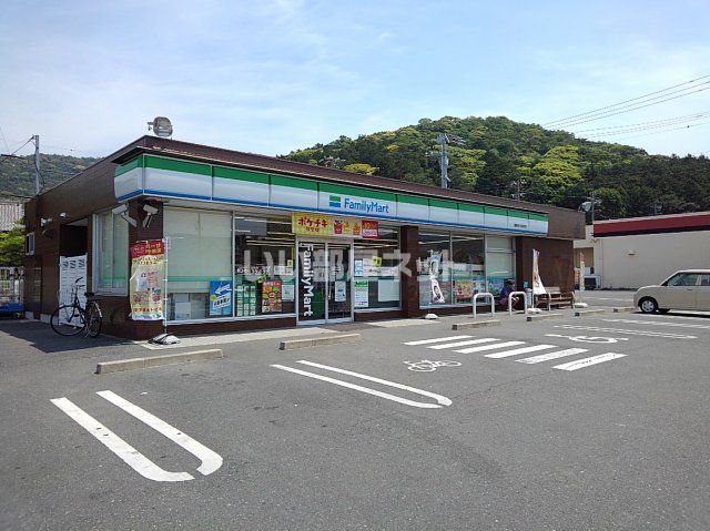 コンビニ　ファミリーマート 豊橋多米西町店（コンビニ）まで1705m