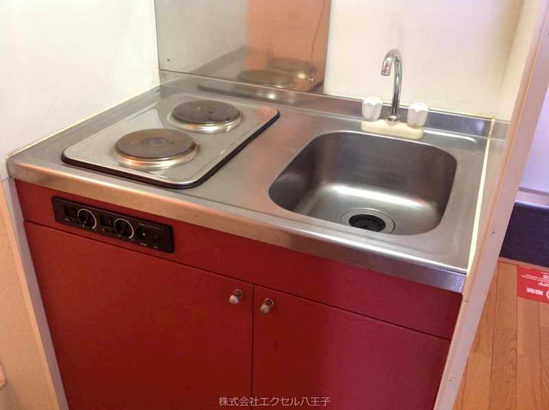 キッチン　コンロ付きです。