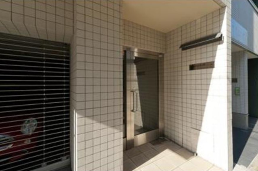 エントランス　★オートロック完備でセキュリティ面◎★