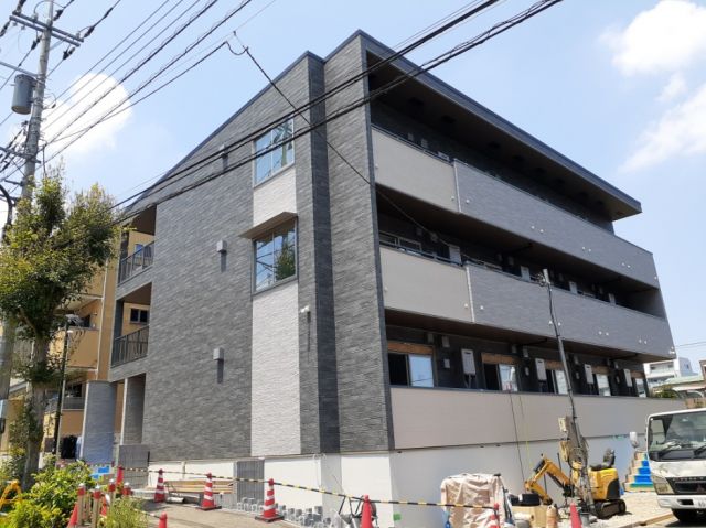 【八王子市打越町のアパートの建物外観】