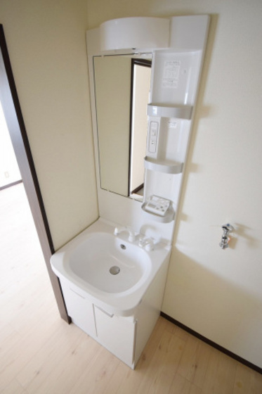 洗面設備　※別部屋の写真です
