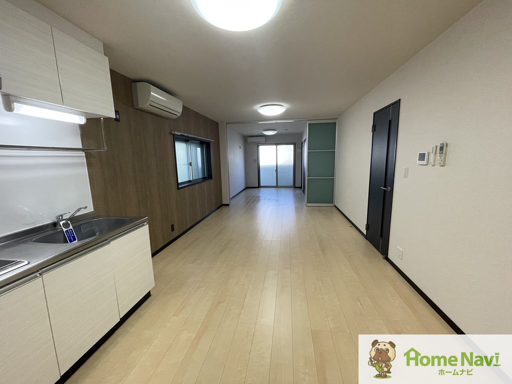 居室・リビング　エアコン付。