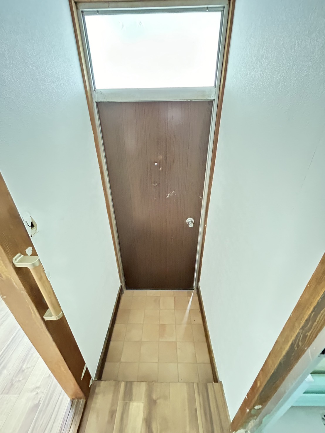 井上ハイツの玄関写真
