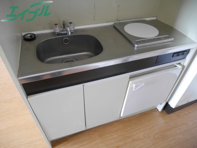 キッチン　同物件別室の画像です