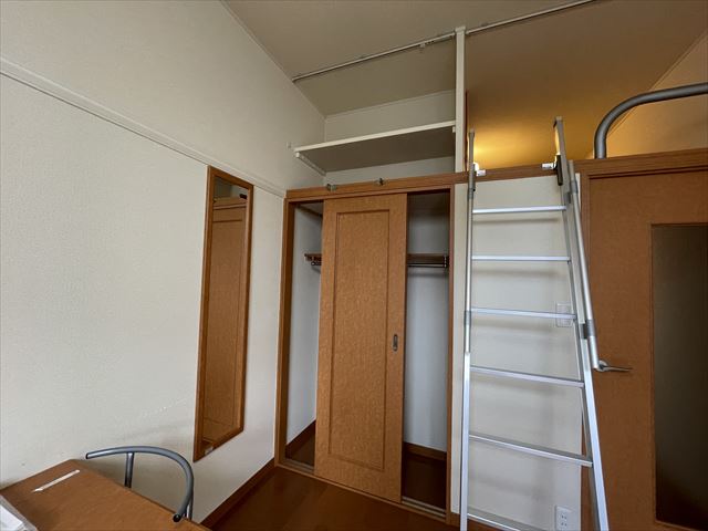 収納　クローゼットついてます