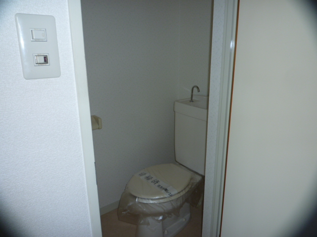 エステートピア楡のトイレ写真